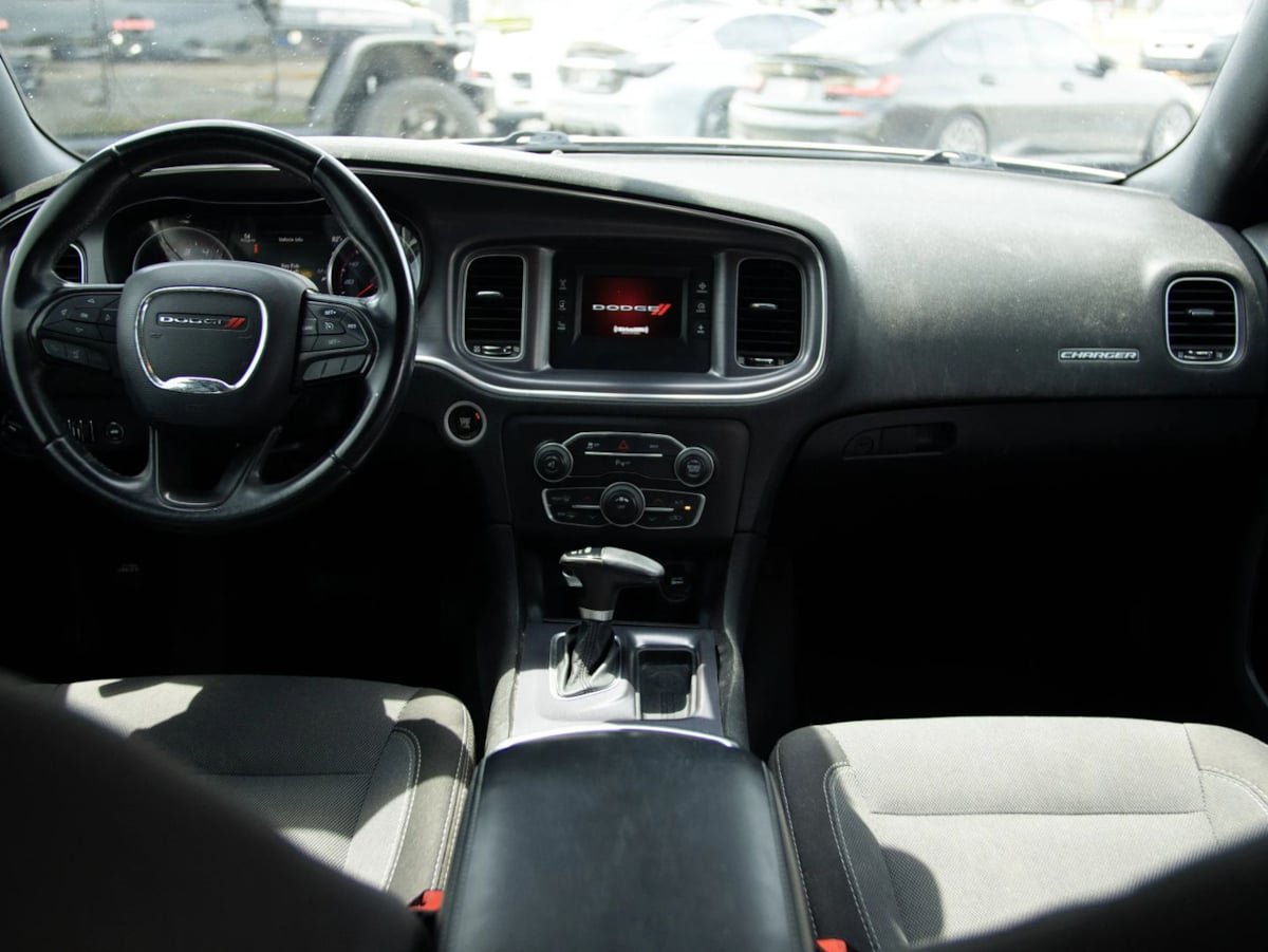 Used 2016 Dodge Charger SE w/ Popular Equipment Group RWD image 25