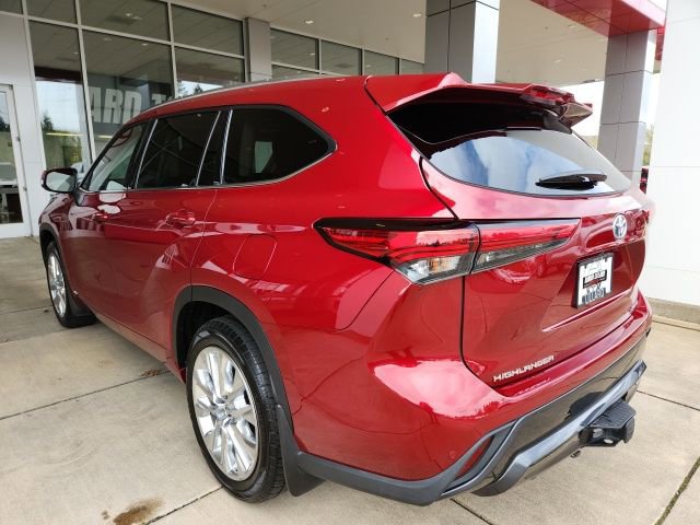 Used 2022 Toyota Highlander Limited AWD/4WD image 9