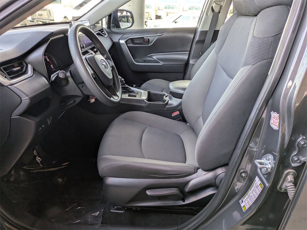 Used 2024 Toyota RAV4 LE image 25