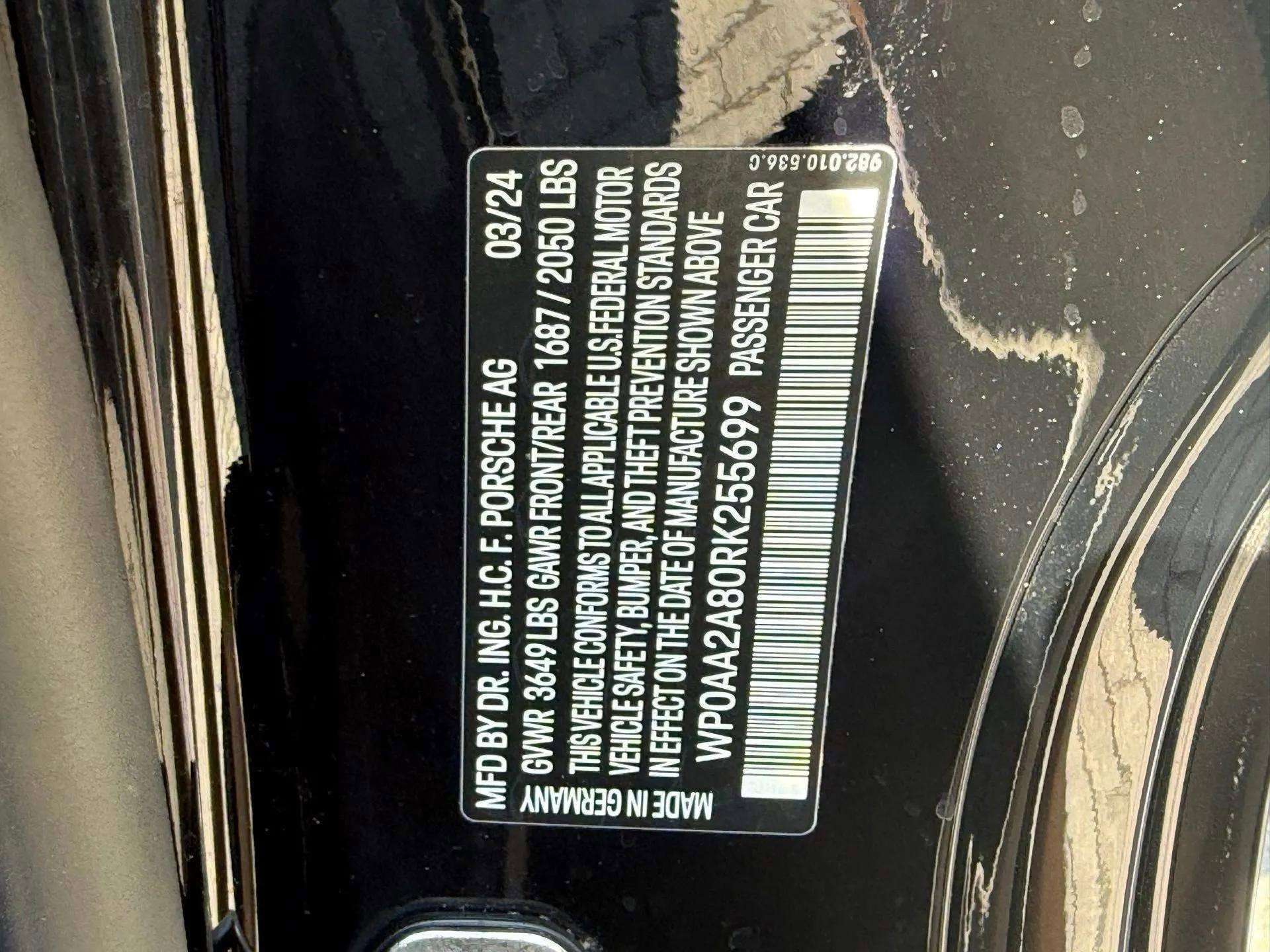 Used 2024 Porsche 718 Cayman w/ Sport Chrono Package image 37