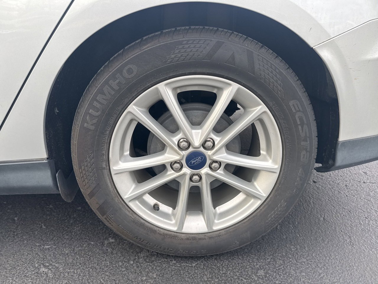 Used 2016 Ford Focus SE image 11