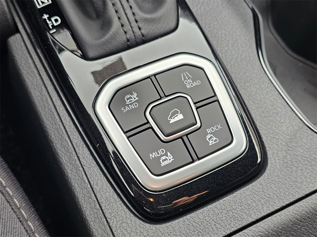 New 2026 Nissan Frontier SV image 13