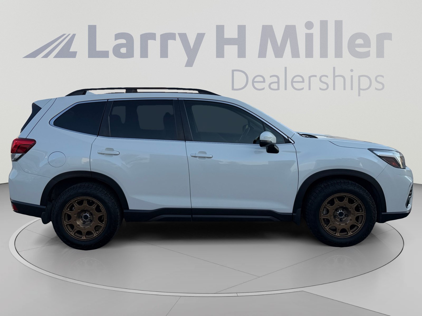 Used 2020 Subaru Forester Limited w/ Popular Package #3 AWD/4WD image 6