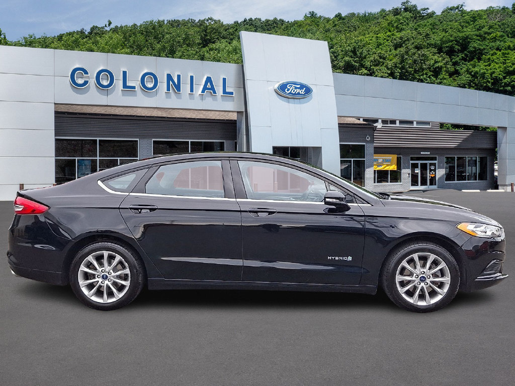 Used 2017 Ford Fusion SE FWD image 7
