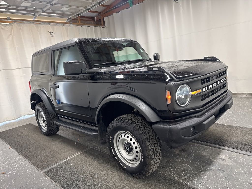 Used 2022 Ford Bronco 2-Door image 3