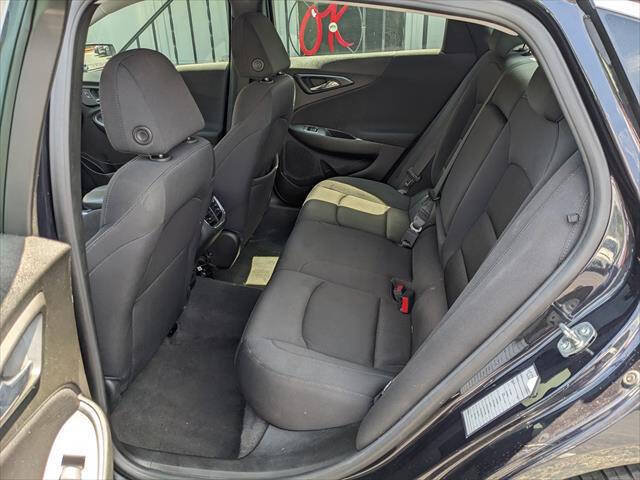 Used 2023 Chevrolet Malibu LT FWD image 9