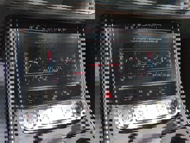 Used 2019 Audi Q8 Prestige w/ Luxury Package image 24