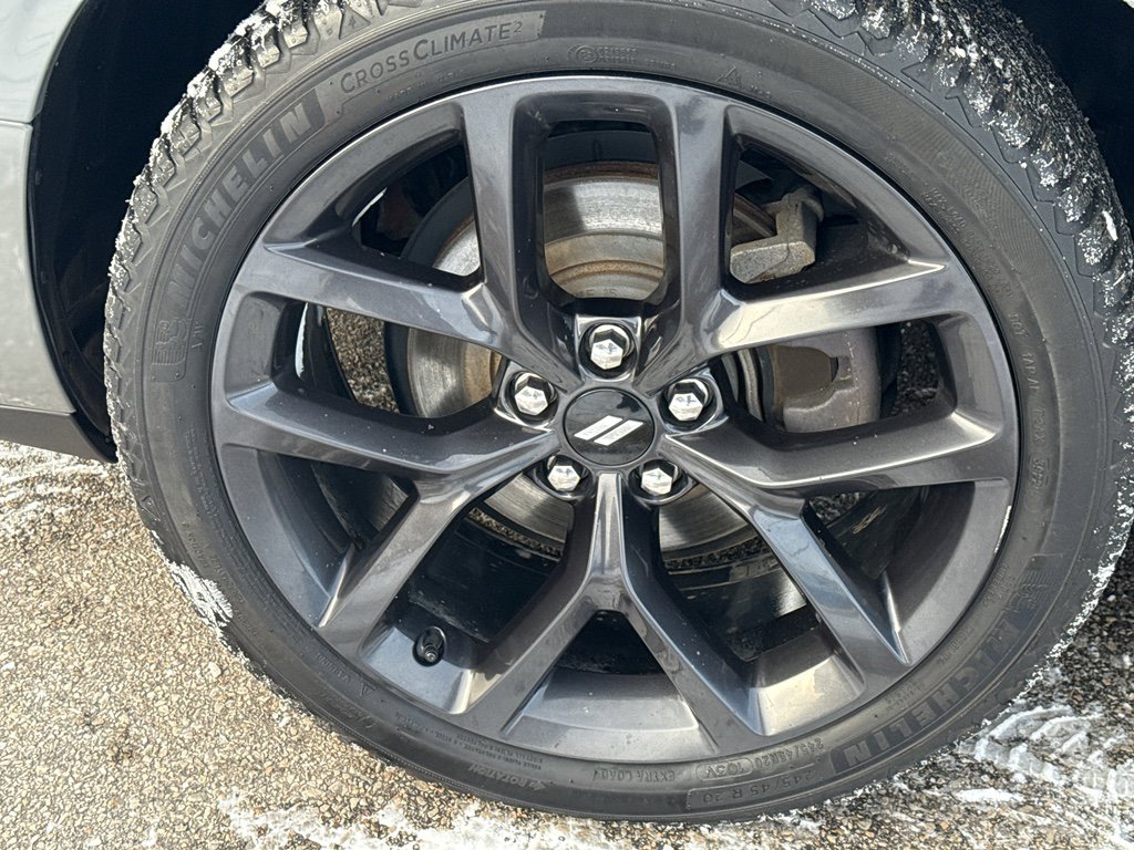 Used 2019 Dodge Challenger SXT w/ Blacktop Package image 8