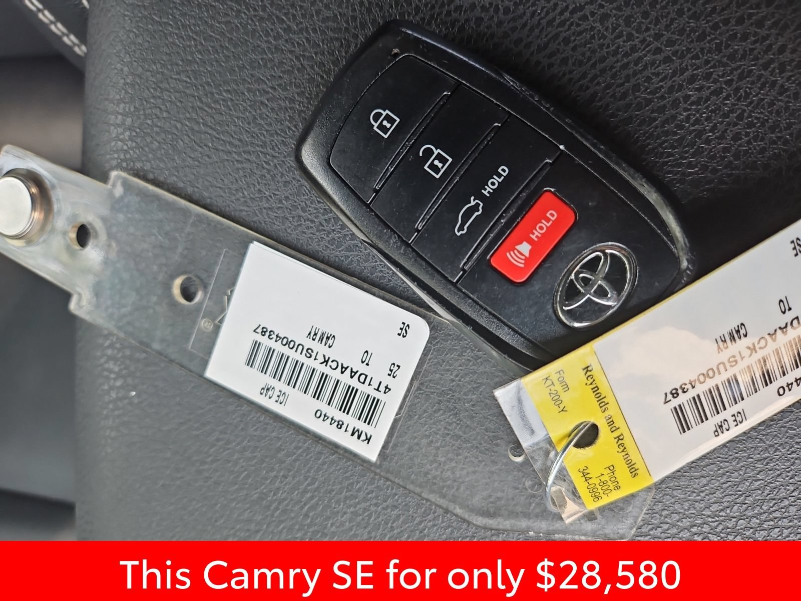 Used 2025 Toyota Camry SE FWD image 21