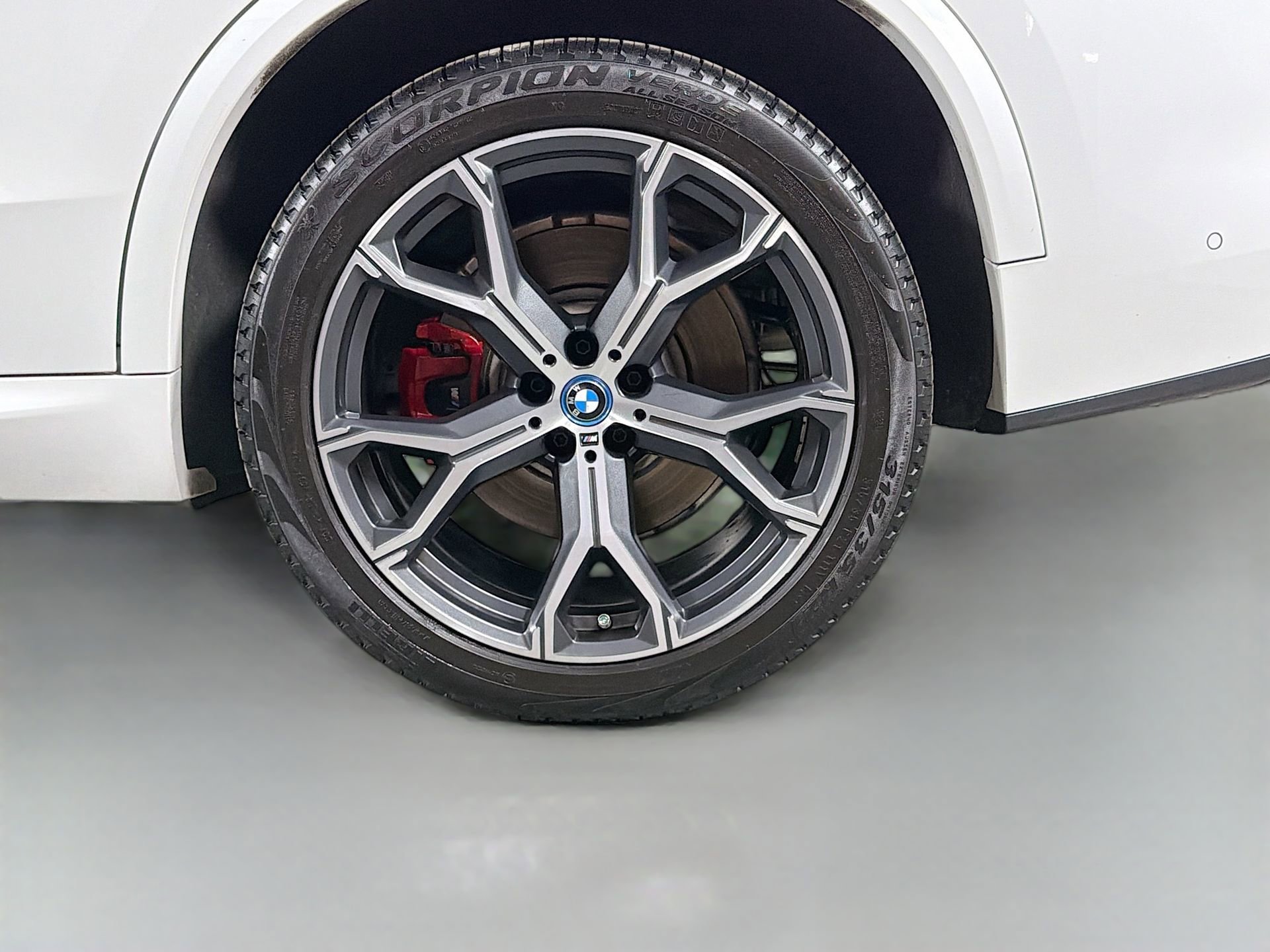 Used 2022 BMW X5 xDrive45e w/ M Sport Package image 31