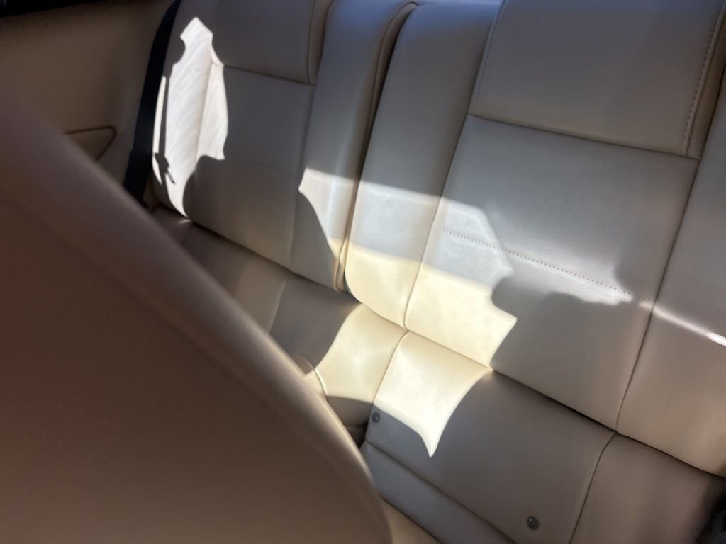 Used 2007 Ford Mustang Deluxe image 10