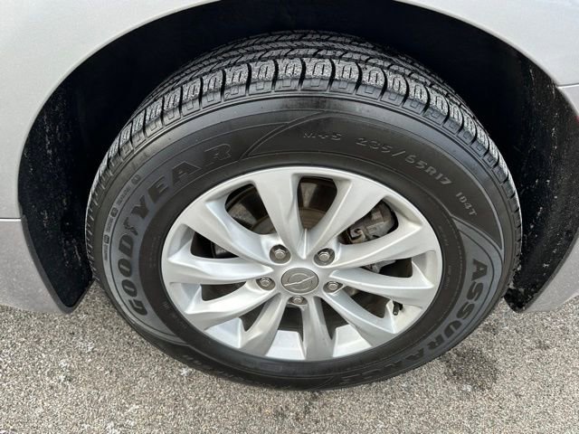 Used 2017 Chrysler Pacifica Touring-L image 8