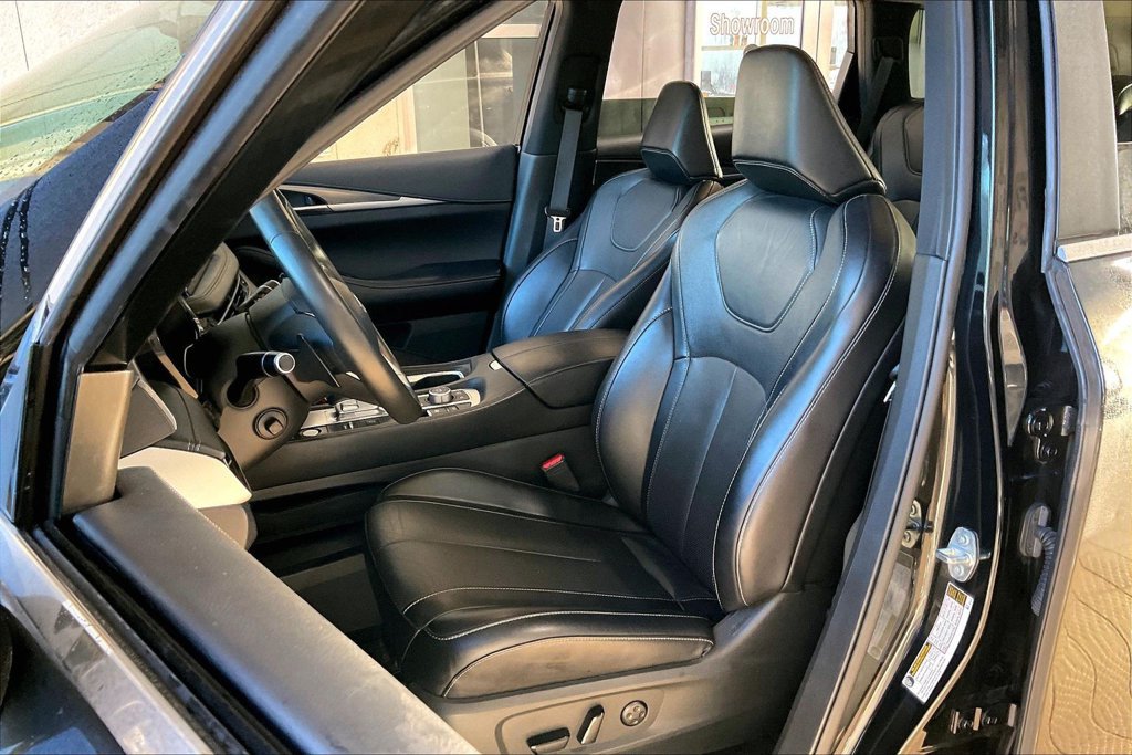 Used 2024 INFINITI QX60 Luxe AWD/4WD image 3