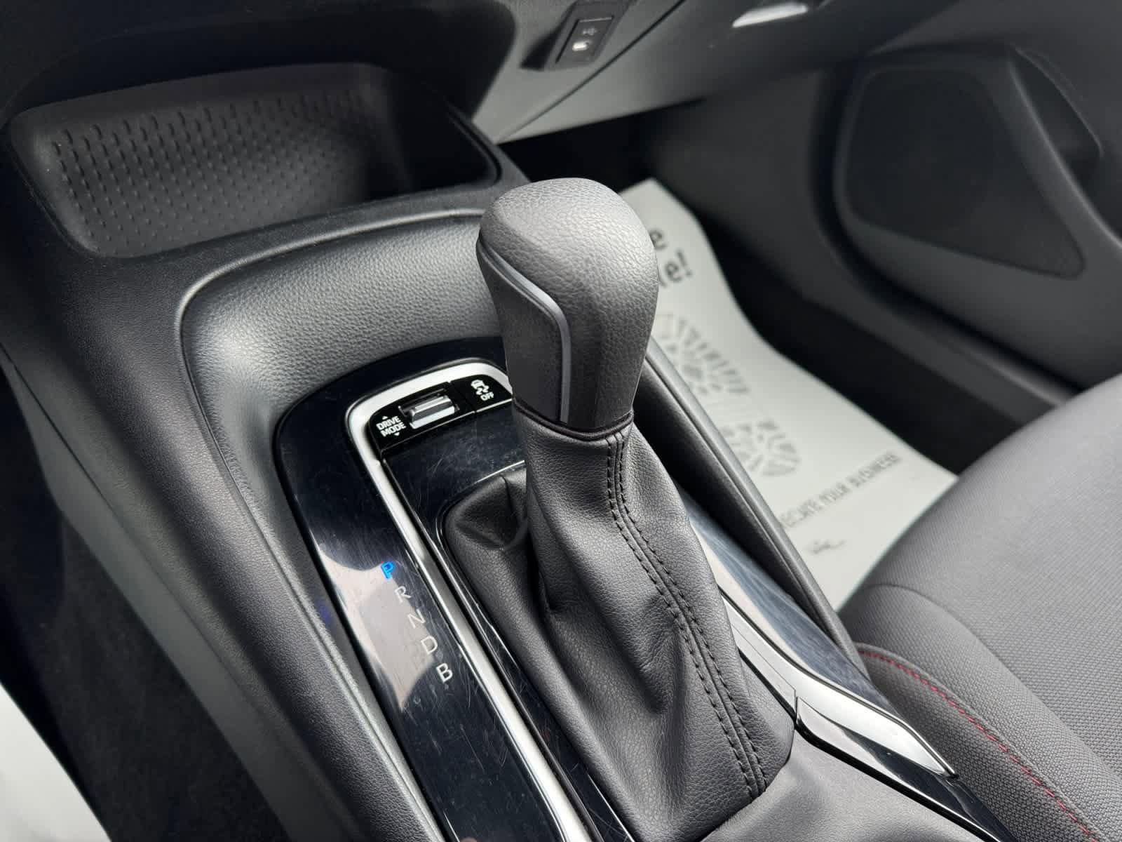 Used 2023 Toyota Corolla SE image 6