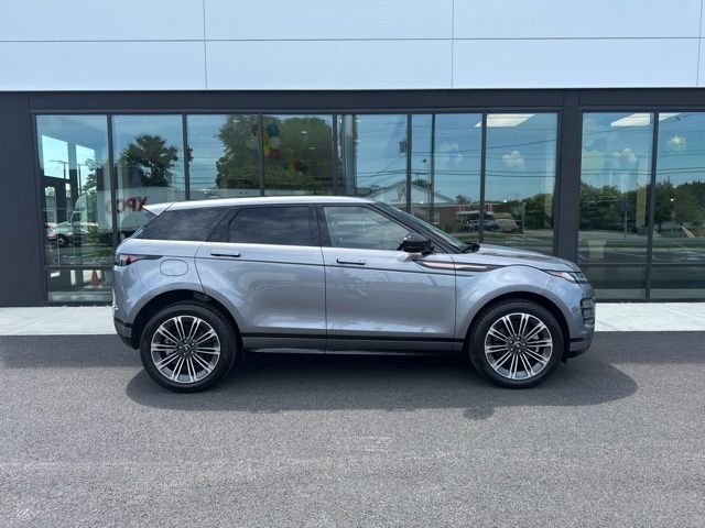 Used 2024 Land Rover Range Rover Evoque Dynamic SE AWD/4WD image 2