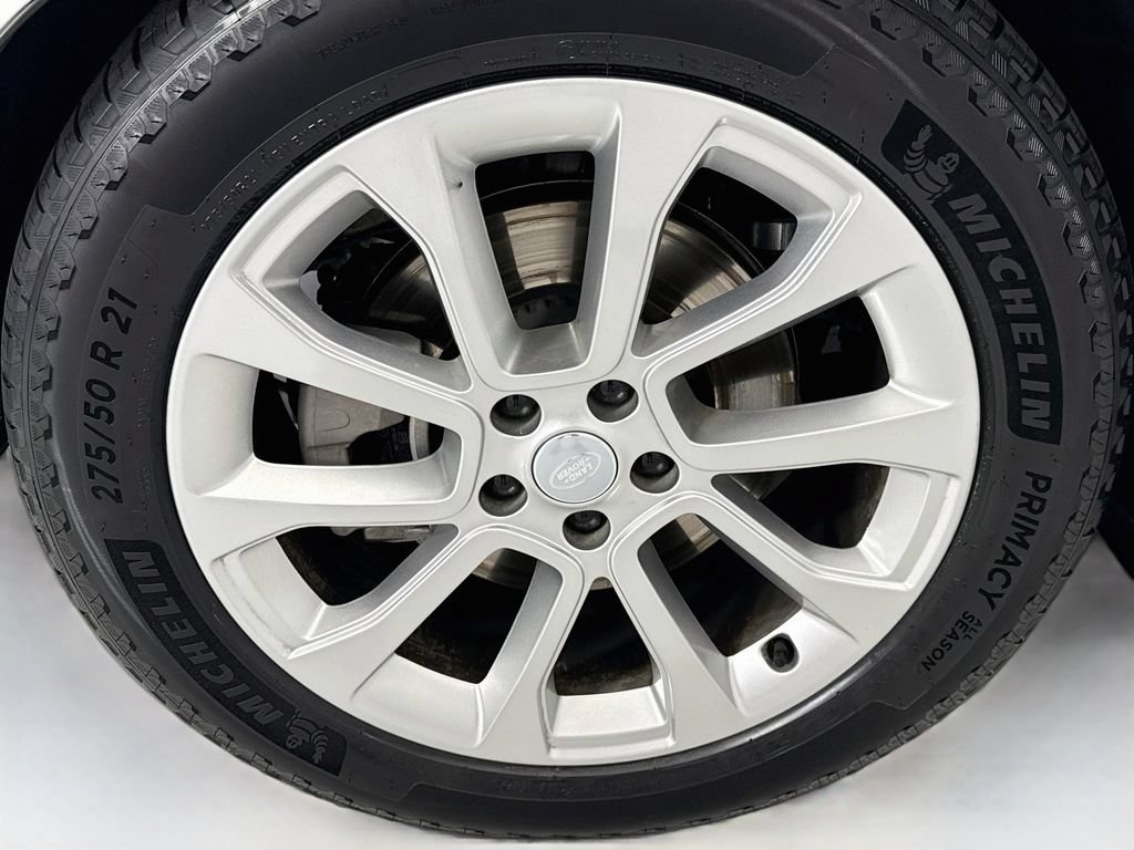Used 2024 Land Rover Range Rover Sport SE AWD/4WD image 31