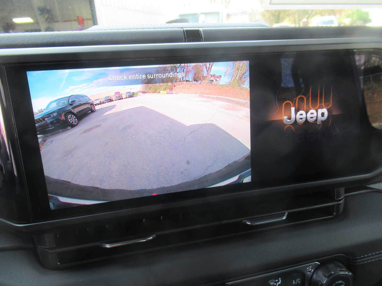 New 2026 Jeep Wrangler Unlimited Rubicon image 38
