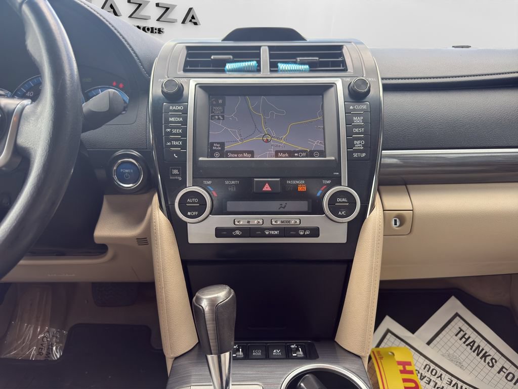 Used 2013 Toyota Camry XLE w/ Leather Pkg FWD image 17