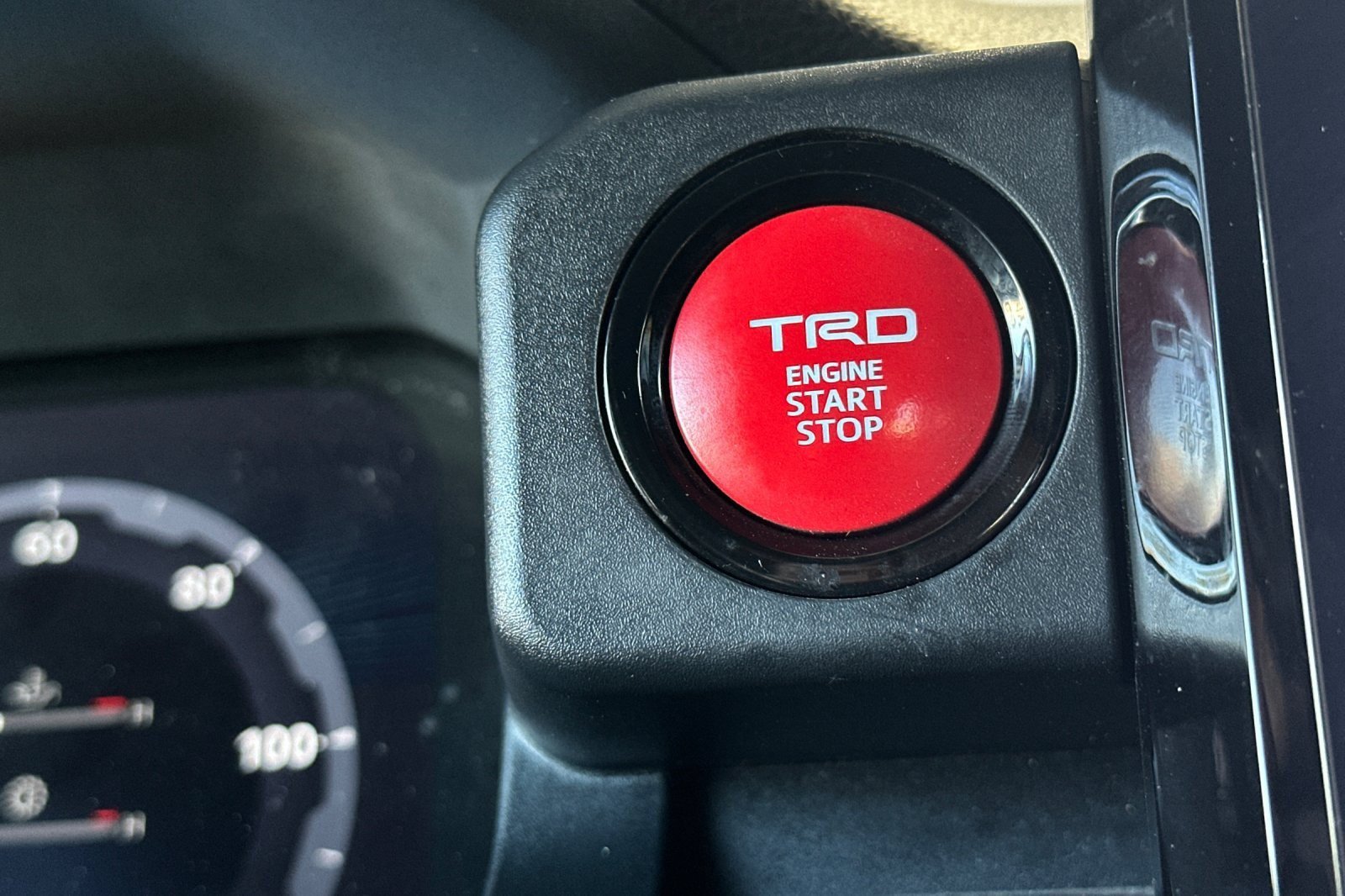 Certified 2024 Toyota Tacoma TRD Sport AWD/4WD image 20