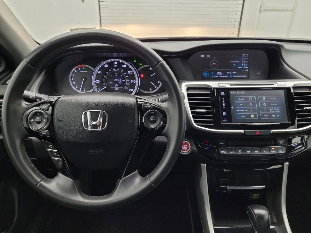 Used 2017 Honda Accord EX-L image 22