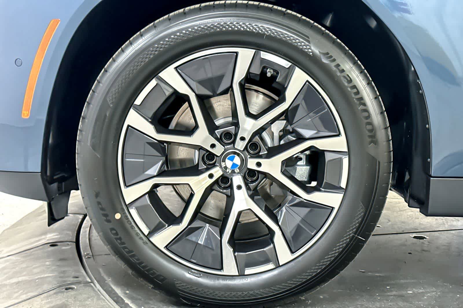 Used 2026 BMW X3 xDrive30i w/ Premium Package AWD/4WD image 25