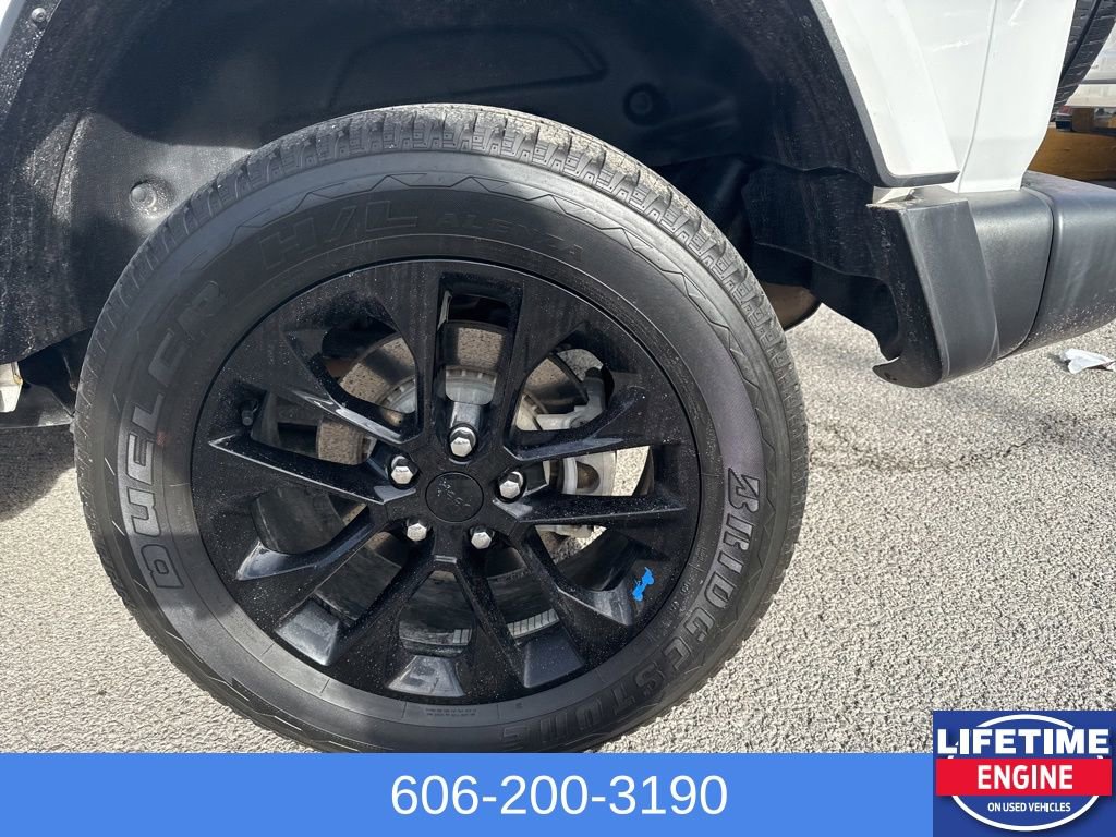 Used 2023 Jeep Wrangler Unlimited Sahara w/ Cold Weather Group image 11