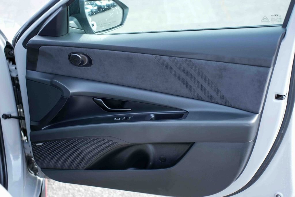Used 2025 Hyundai Elantra N image 21