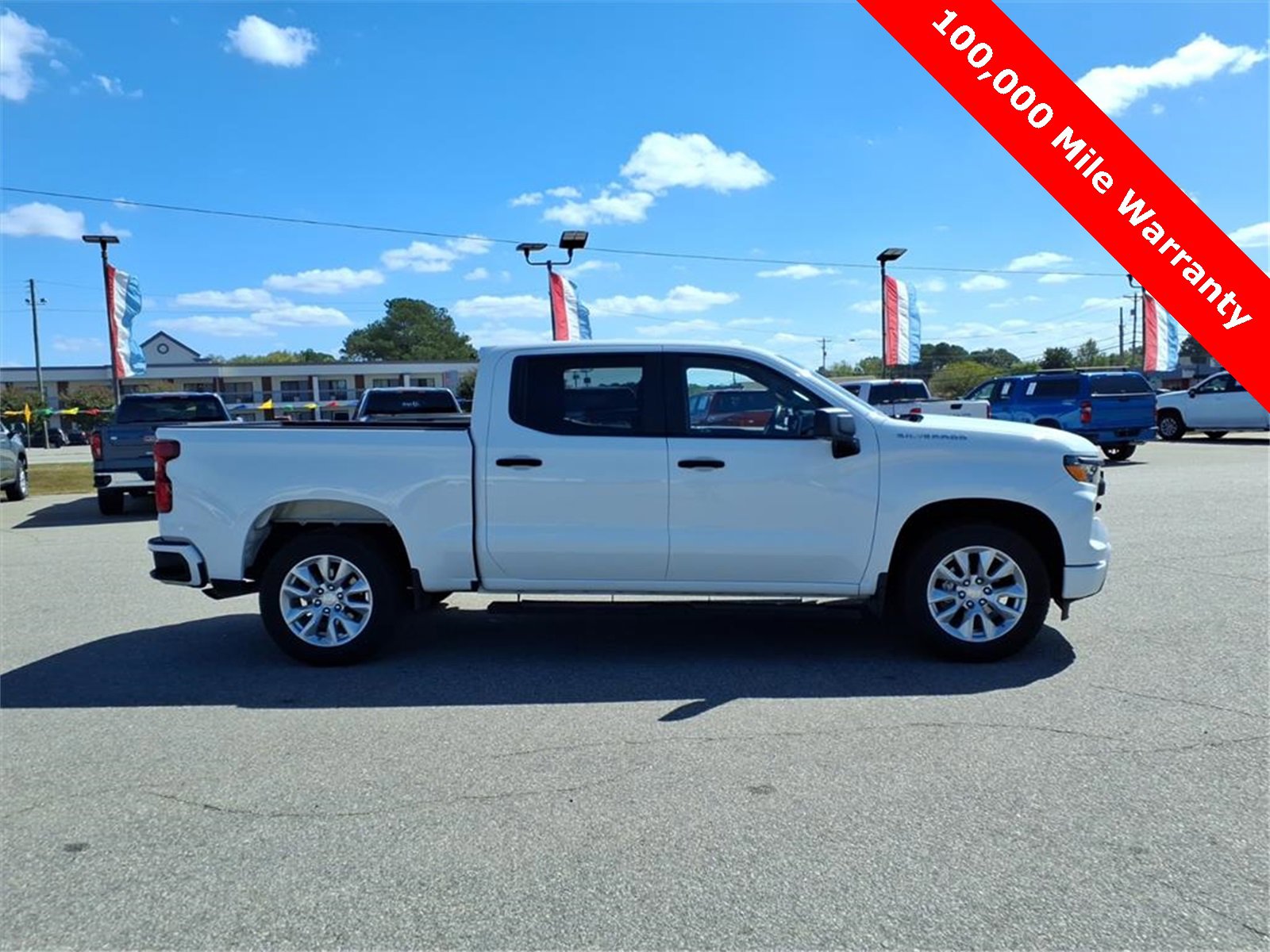 Used 2023 Chevrolet Silverado 1500 Custom image 6
