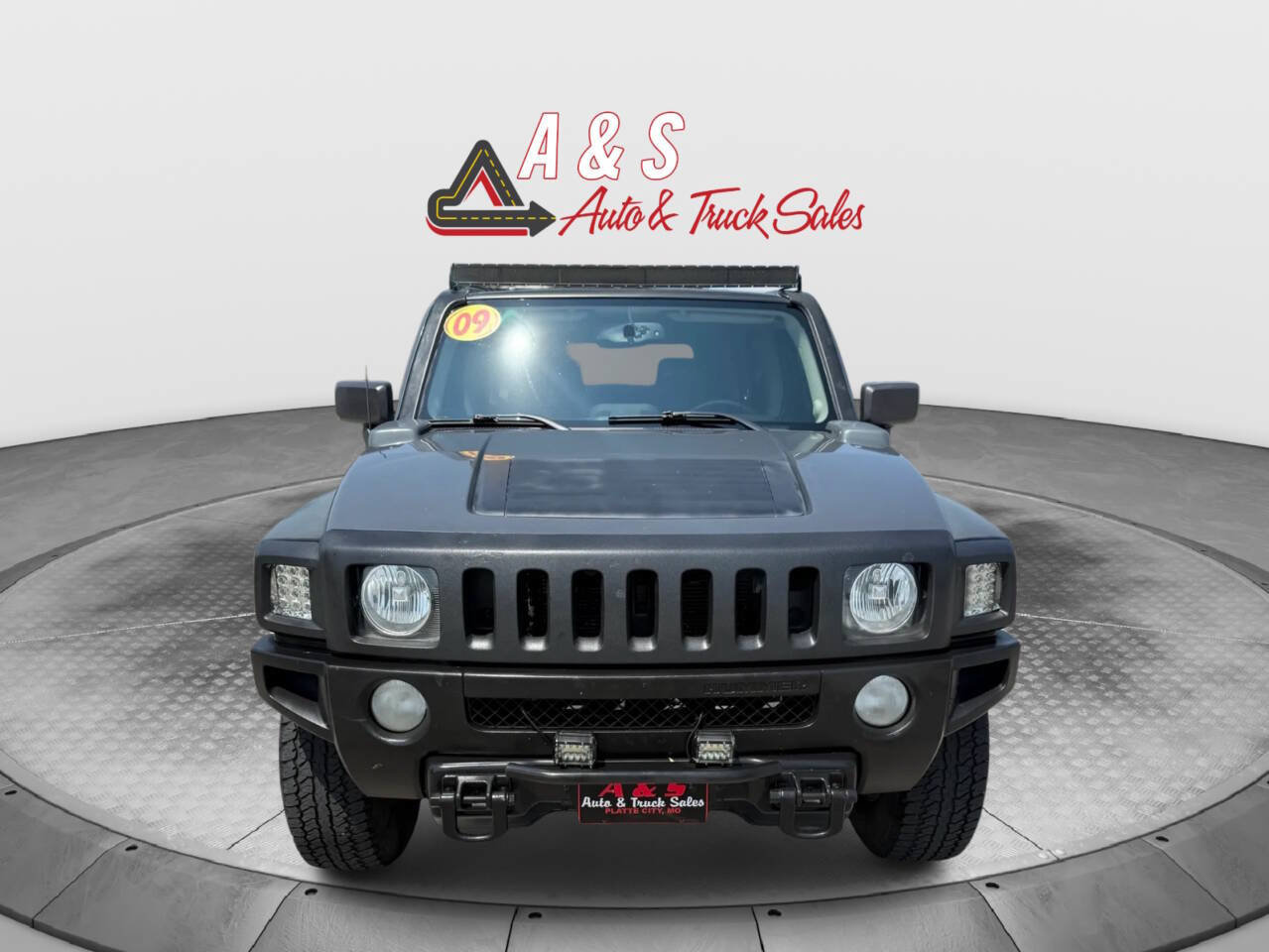Used 2009 HUMMER H3 AWD/4WD image 2