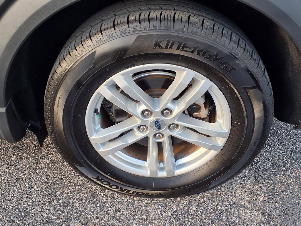 Used 2024 Ford Explorer XLT RWD image 20
