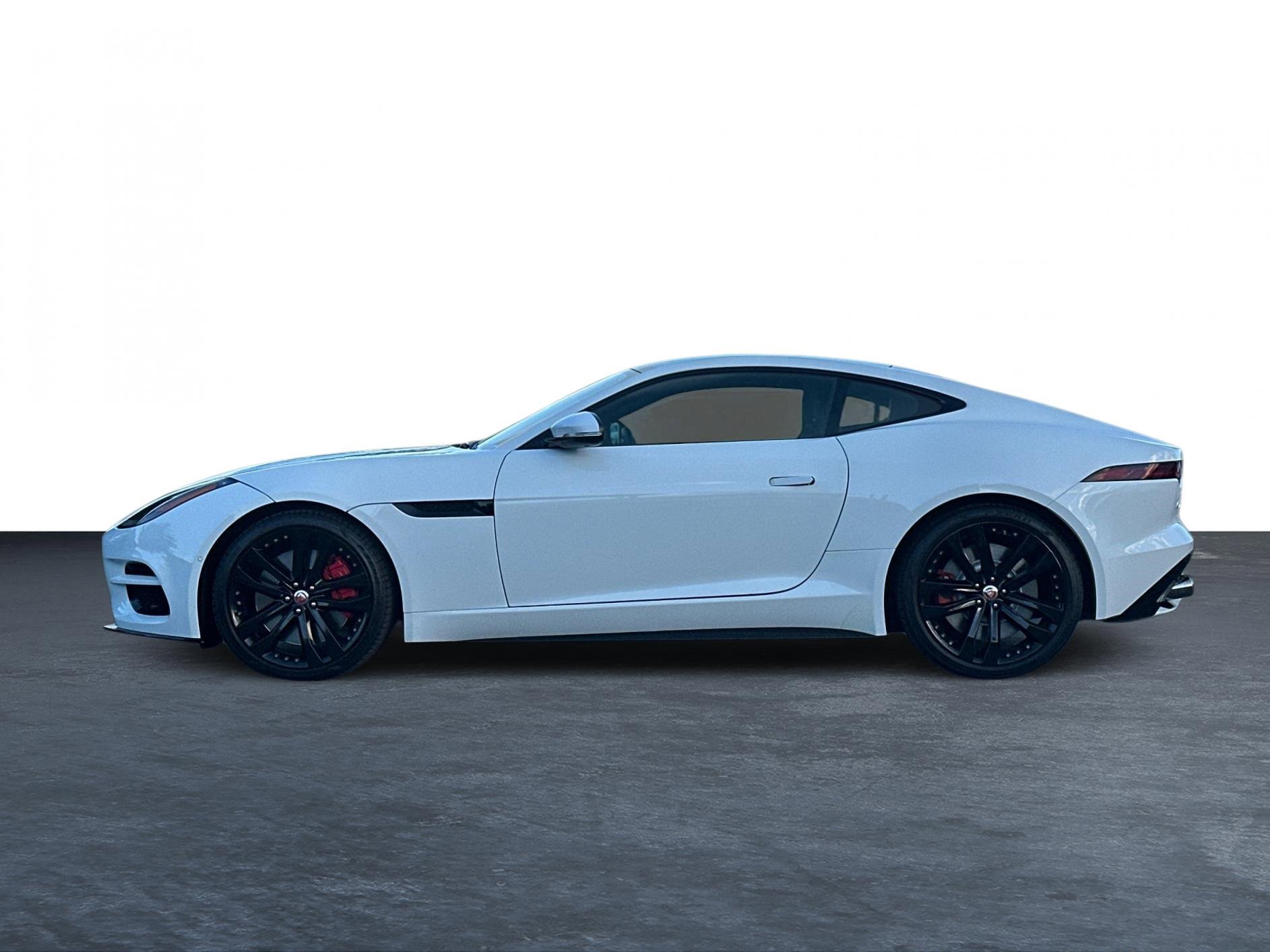 Used 2020 Jaguar F-TYPE R image 4