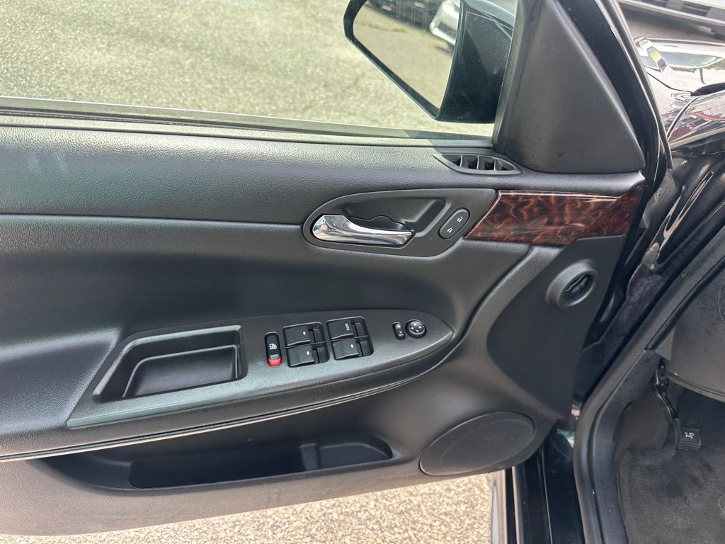 Used 2016 Chevrolet Impala Limited LS FWD image 12
