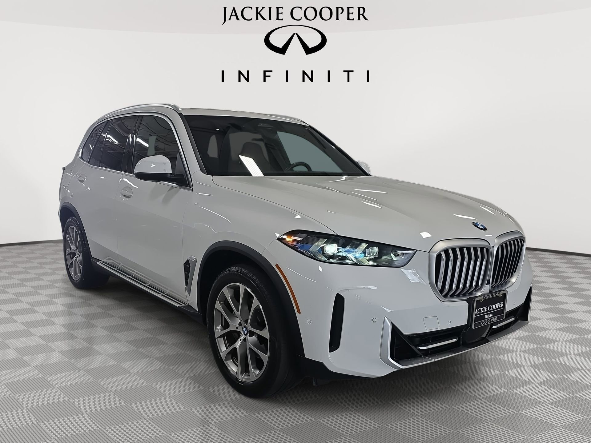 Used 2025 BMW X5 xDrive40i image 3