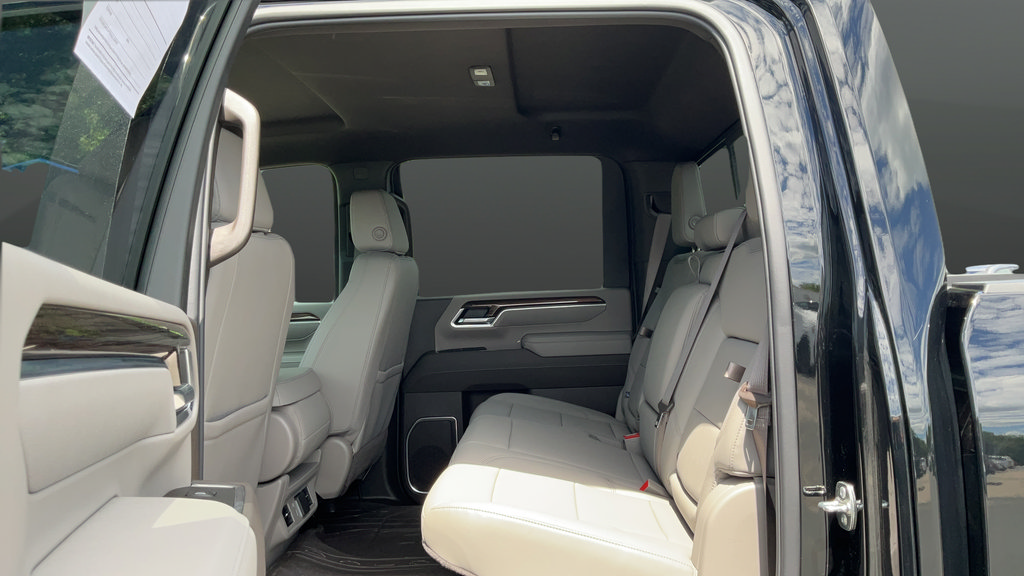 Used 2026 Chevrolet Silverado 3500 LT w/ All Star Edition AWD/4WD image 19