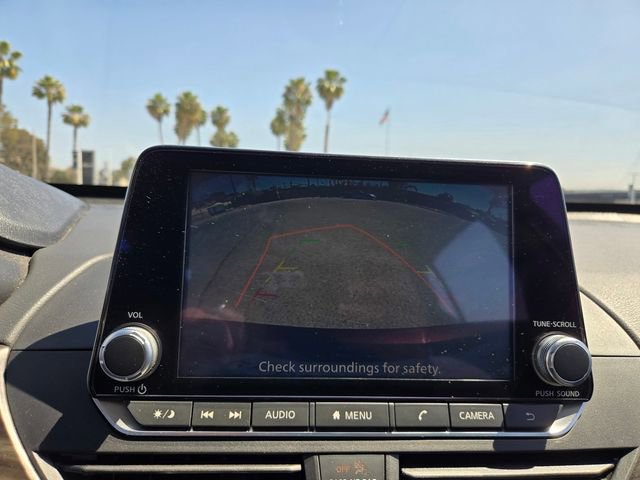 Used 2024 Nissan Altima 2.5 SV FWD image 10