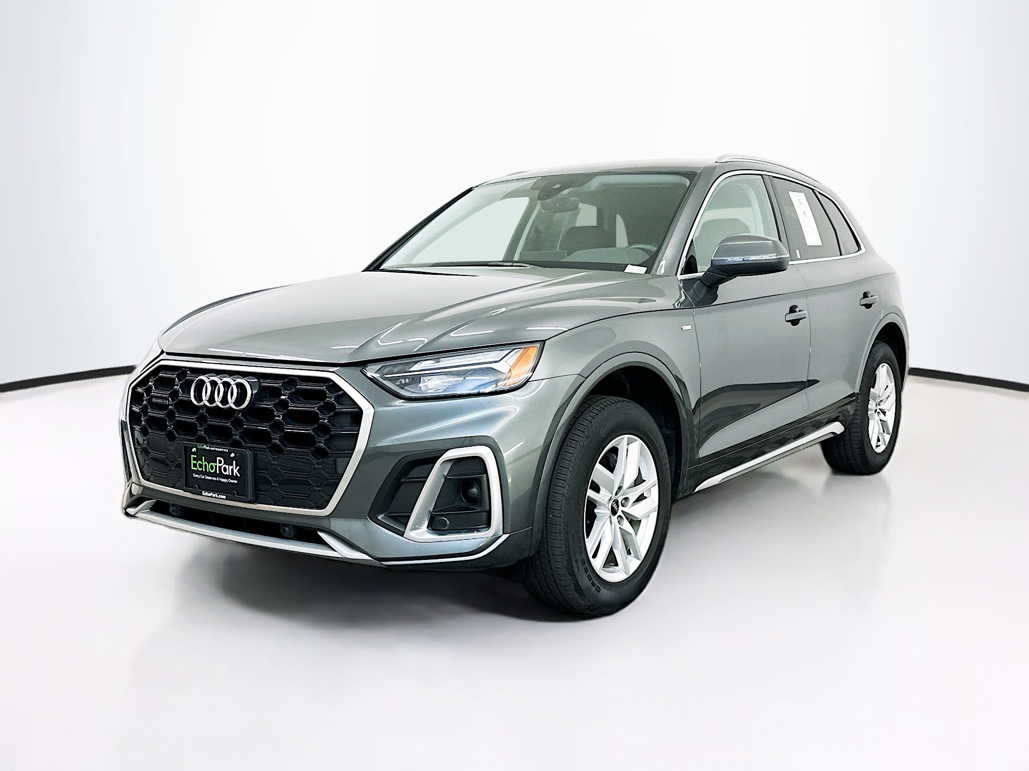 Used 2023 Audi Q5 2.0T Premium w/ Convenience Package AWD/4WD image 3