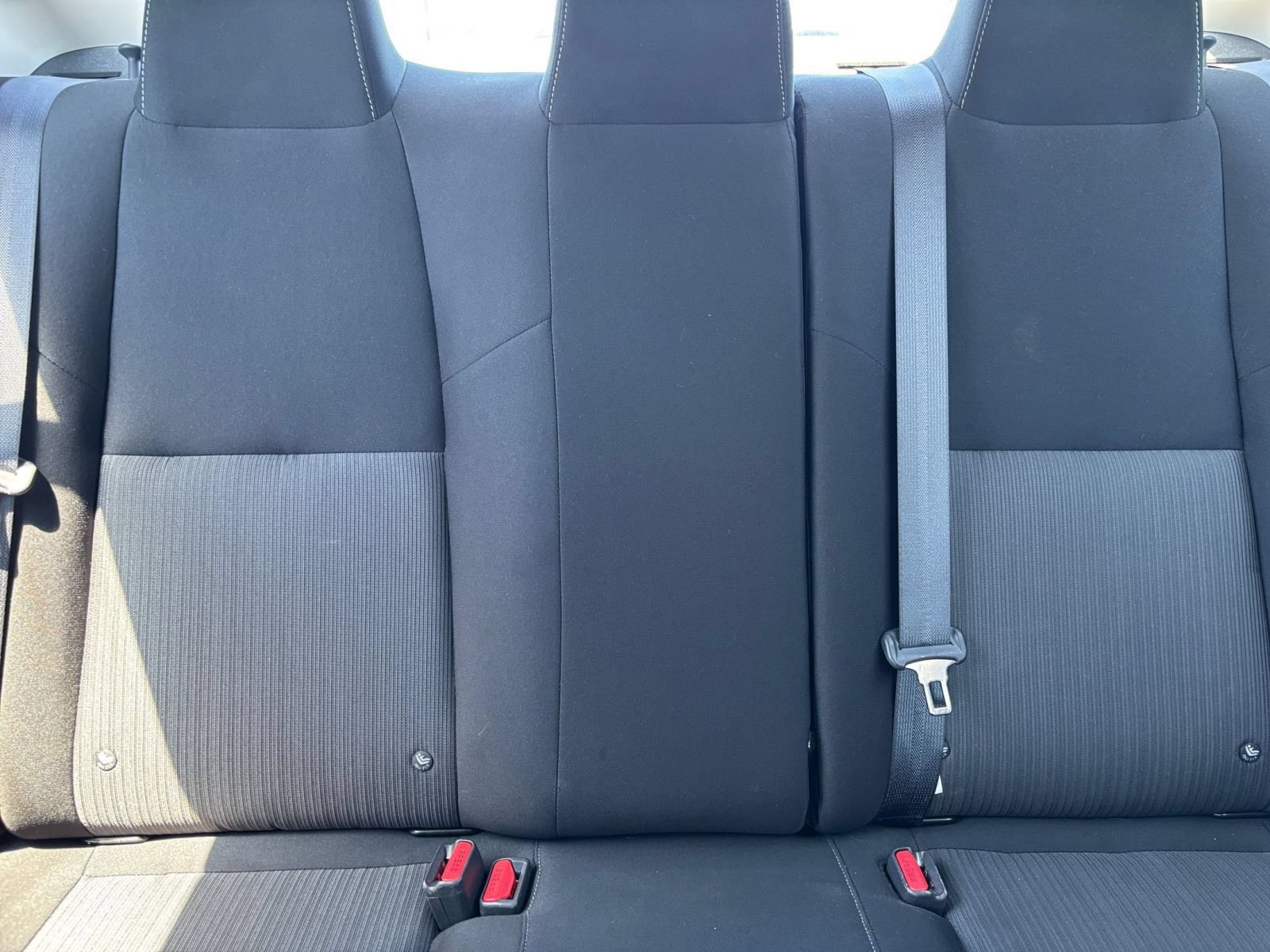 Used 2025 Nissan Sentra SV FWD image 31