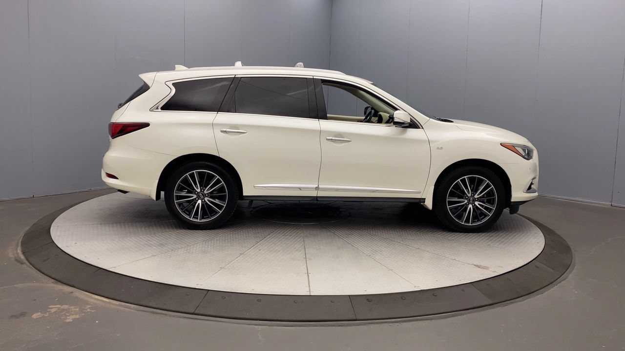 Used 2018 INFINITI QX60 Luxe w/ Deluxe Technology Package AWD/4WD image 6