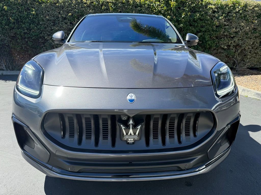 Used 2025 Maserati Grecale Folgore image 5