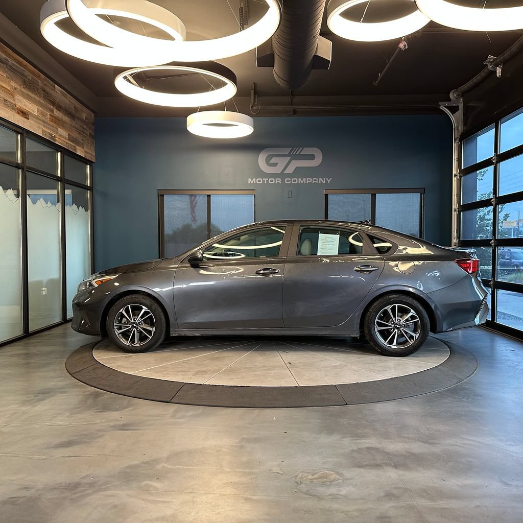 Used 2023 Kia Forte LXS FWD image 6