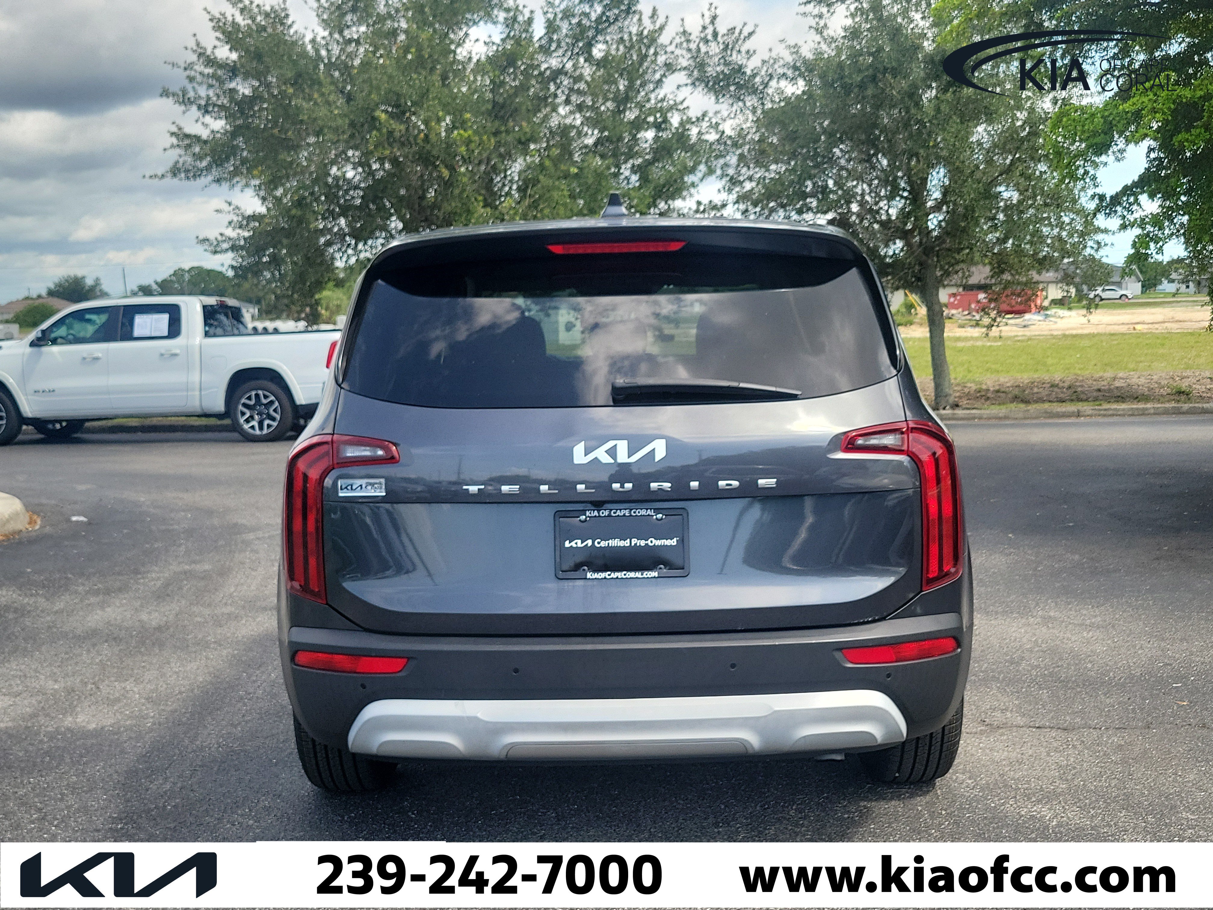 Used 2022 Kia Telluride LX FWD image 5
