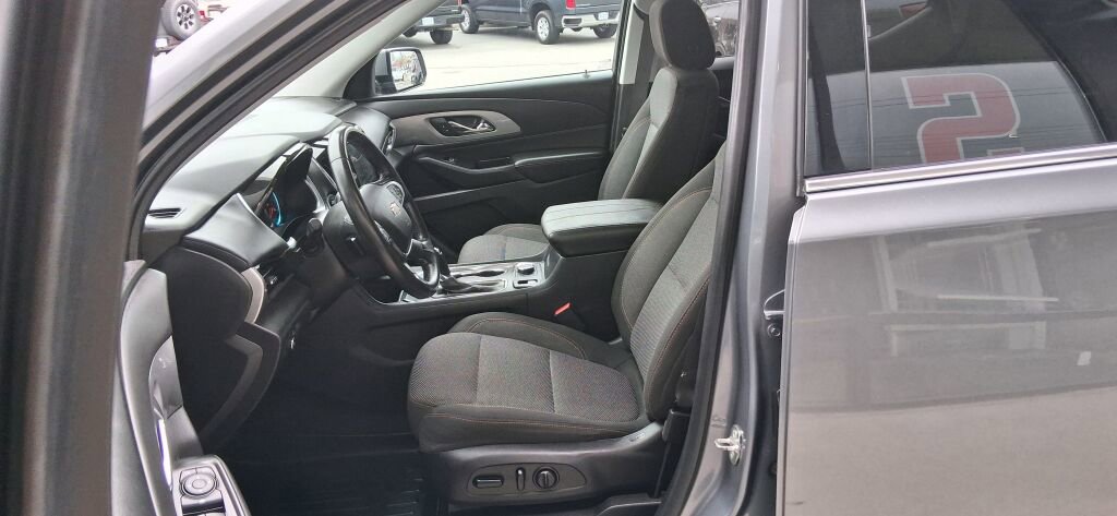 Used 2018 Chevrolet Traverse LT AWD/4WD image 23