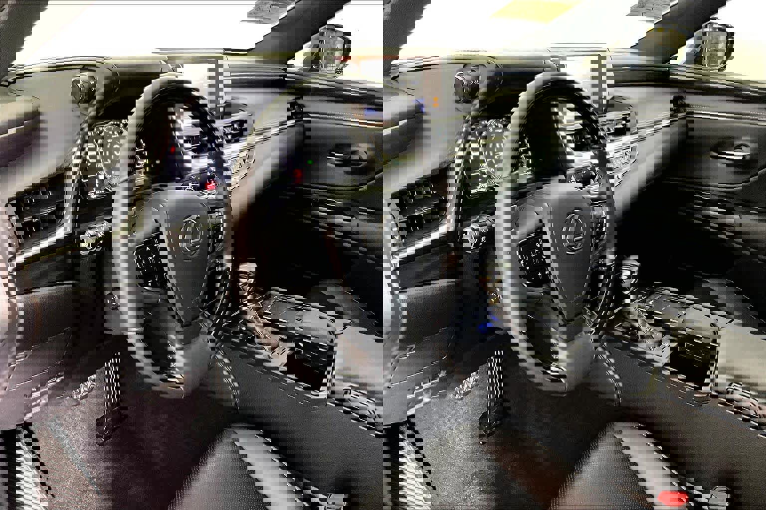 Used 2020 Lexus ES 350 w/ Premium Package image 16