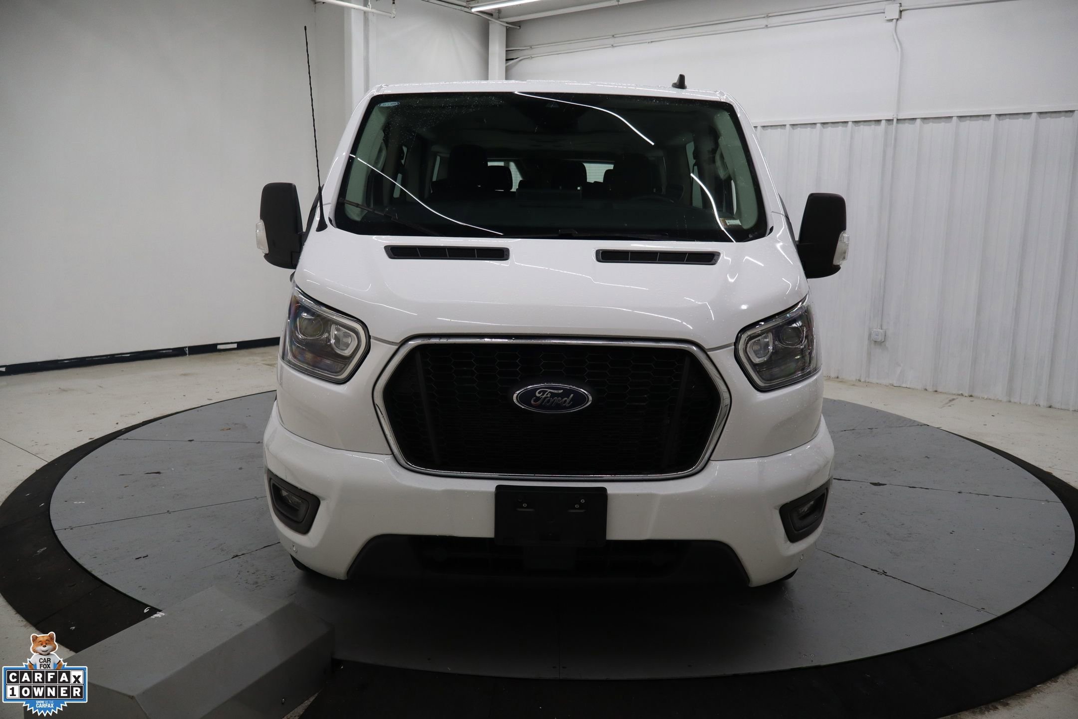 Used 2023 Ford Transit 350 XLT RWD image 9