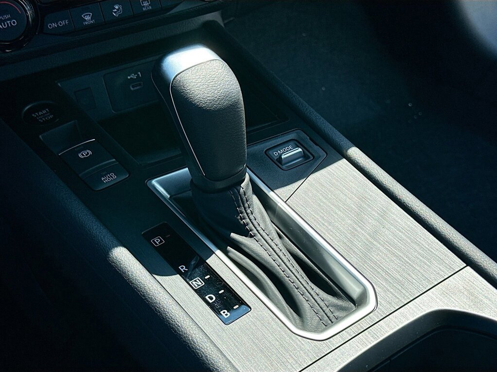 New 2026 Nissan Kicks SV w/ SV Premium Package image 11