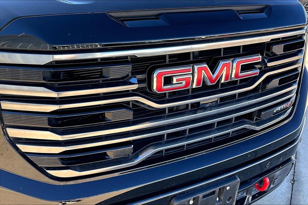 Used 2025 GMC Sierra 1500 AT4 w/ AT4 Premium Package AWD/4WD image 36