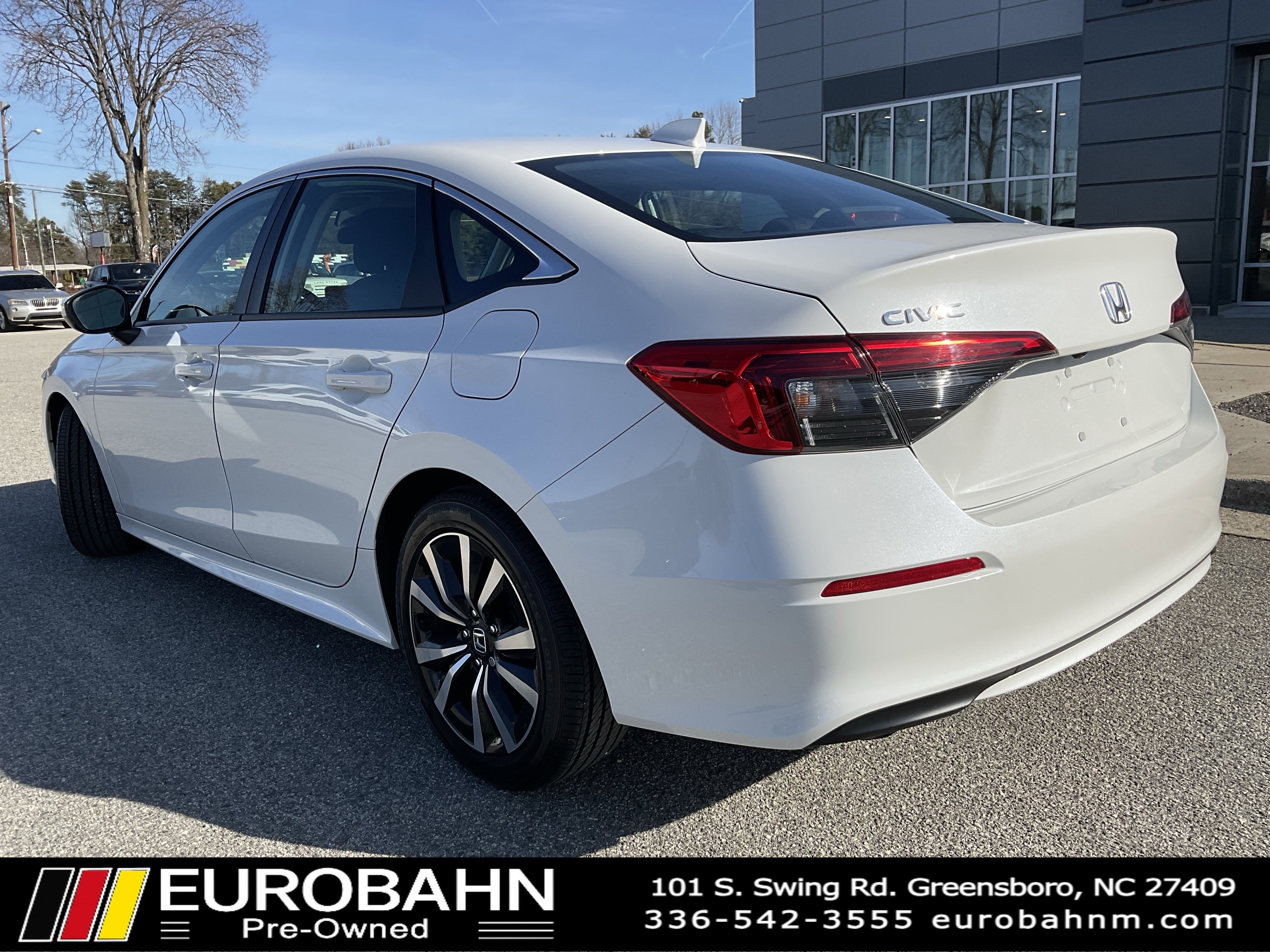 Used 2023 Honda Civic EX image 3