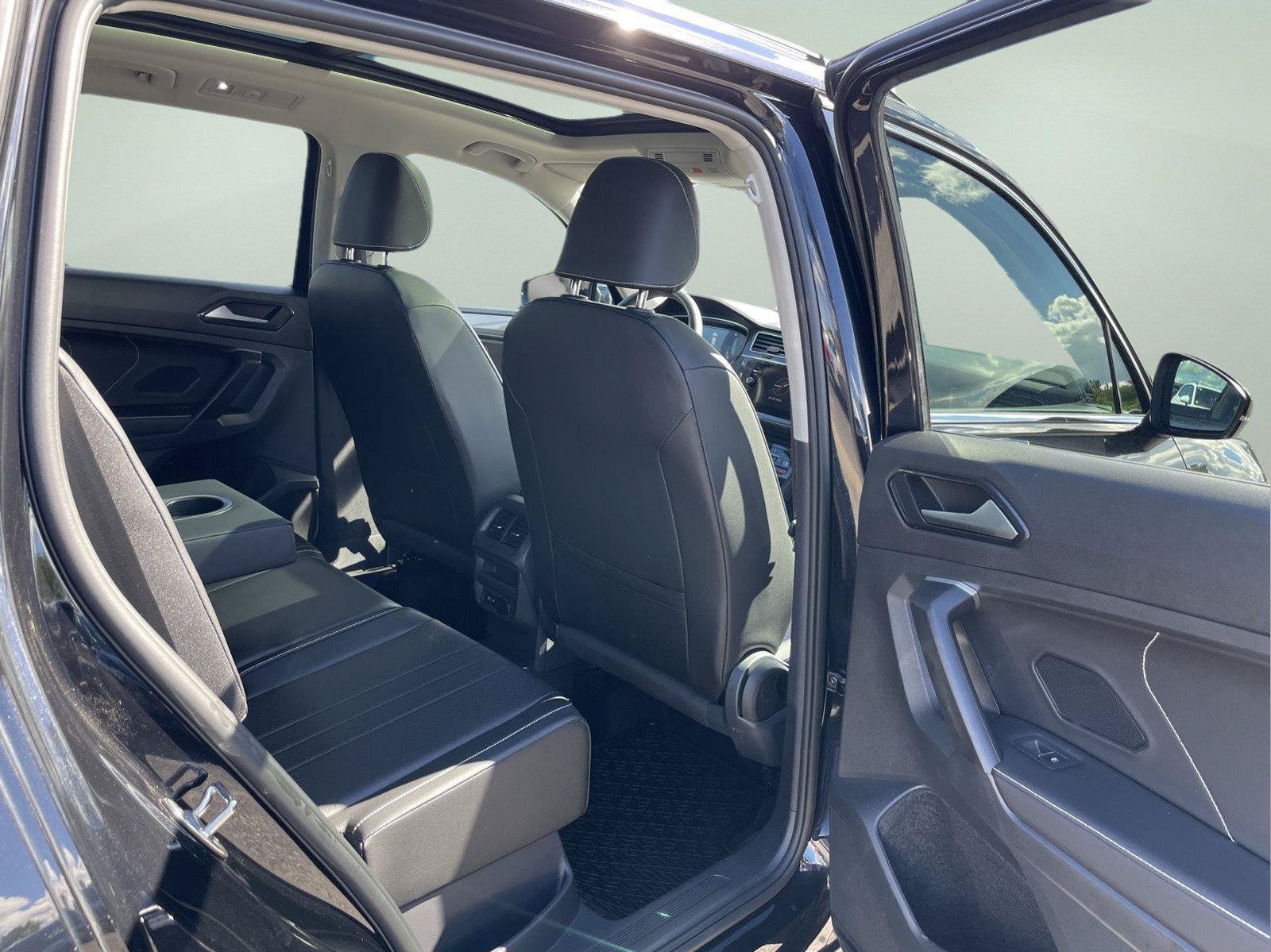 Used 2024 Volkswagen Tiguan SE AWD/4WD image 21