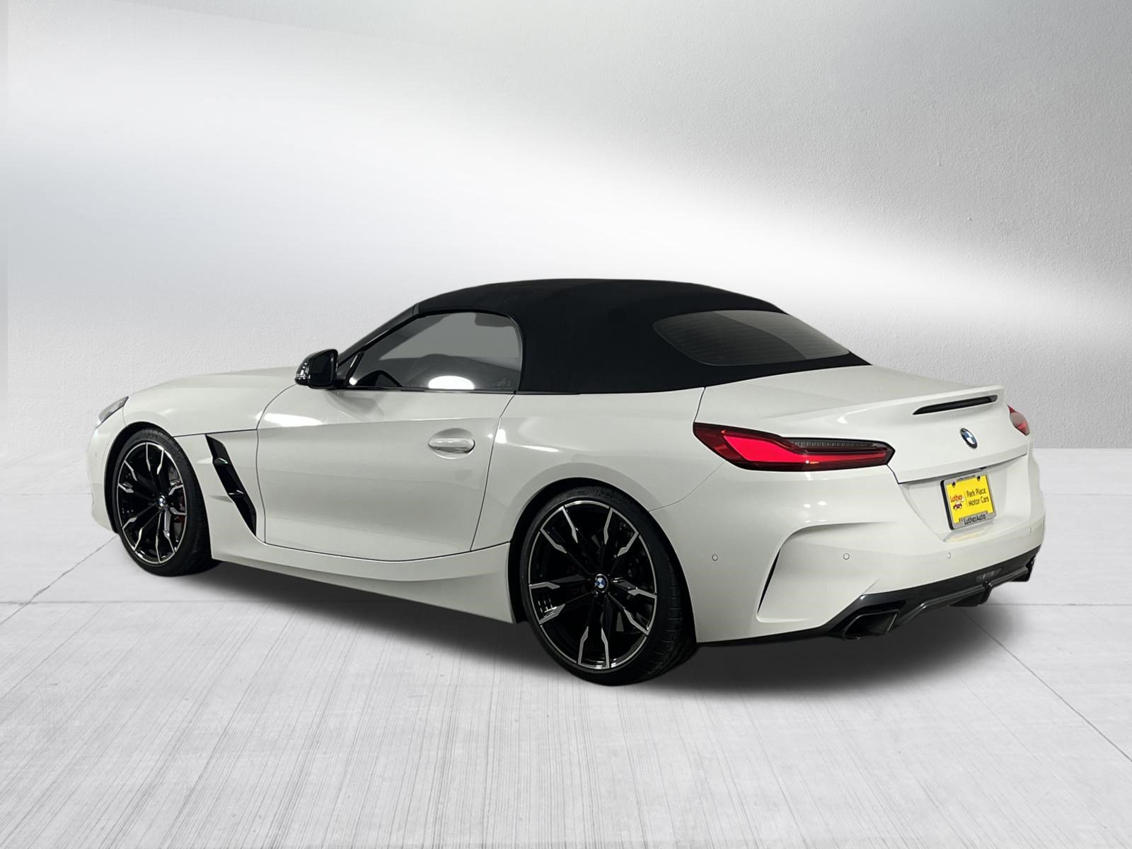 Used 2026 BMW Z4 M40i w/ Premium Package RWD image 5