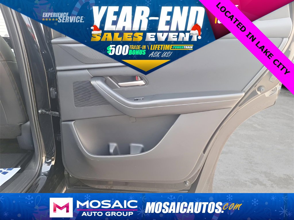 Used 2025 MAZDA CX-90 3.3 Turbo w/ Select Package image 12